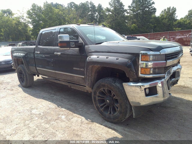 2015 1GC1KWE8XFF560002 main image