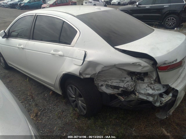 2011 HONDA ACCORD SDN EX-L VIN: 1HGCP2F86BA111149