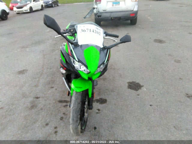 Kawasaki Ex650 M 2022 ML5EXEM1XNDA65260 Image 18
