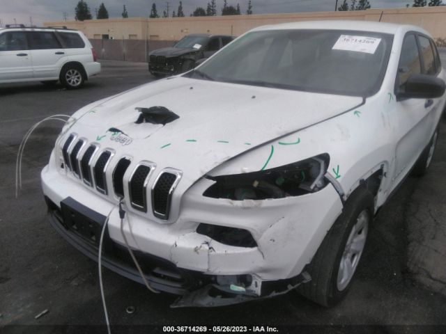 1C4PJLAB5HW610210 Jeep Cherokee Sport