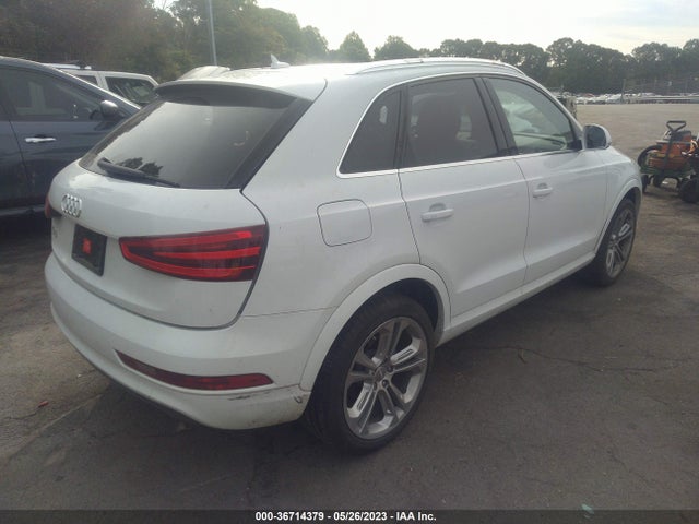 WA1BFCFS1FR001089 Audi Q3 2.0t Premium Plus