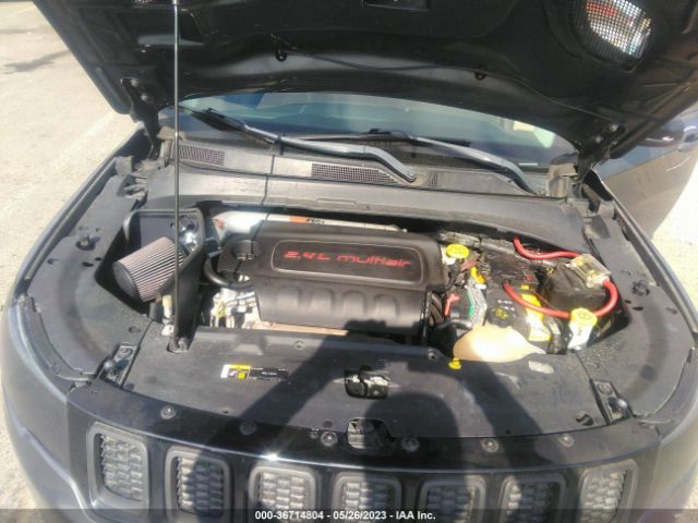 3C4NJDAB9JT245524 Jeep Compass Sport