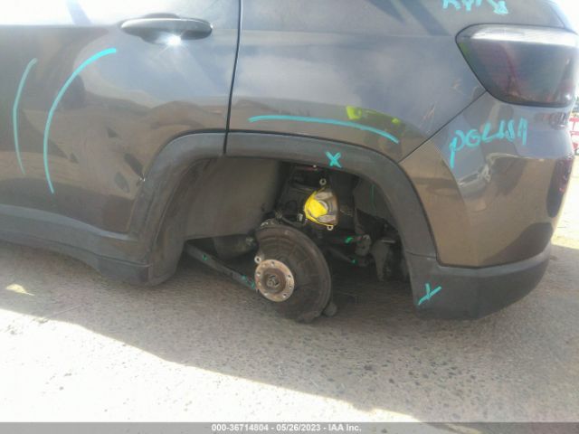3C4NJDAB9JT245524 Jeep Compass Sport