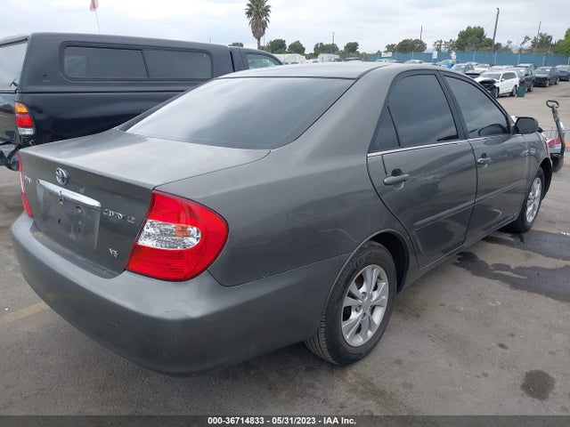 2004 TOYOTA CAMRY LE/XLE VIN: 4T1BF32K74U585368