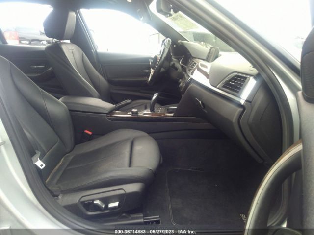 WBA8A9C55GK617563 BMW 3 Series 320i