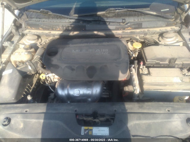 1C3CCCBB6GN111593 Chrysler 200 S