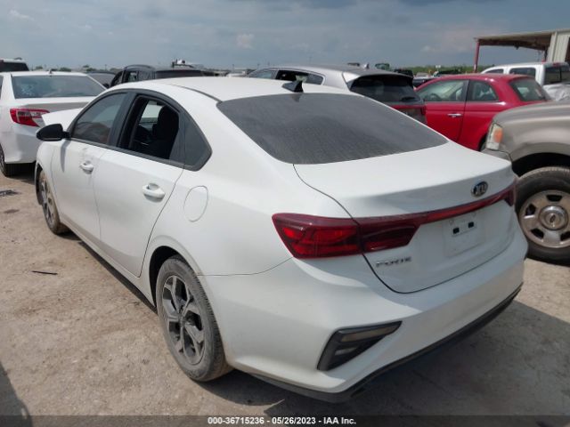 3KPF24AD2ME392019 KIA Forte Lxs