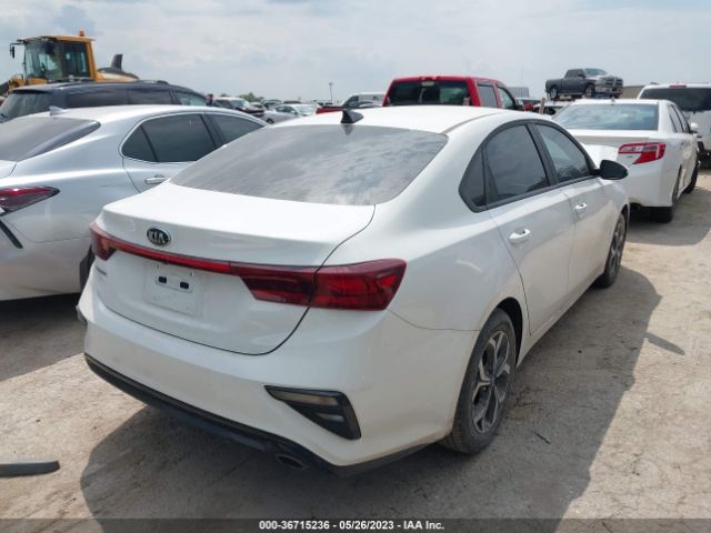 3KPF24AD2ME392019 KIA Forte Lxs