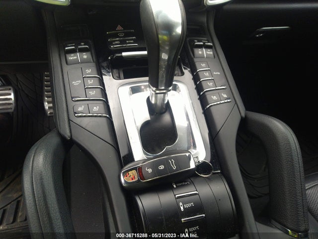 2018 Porsche Cayenne, VIN: WP1AE2A21JLA72356
