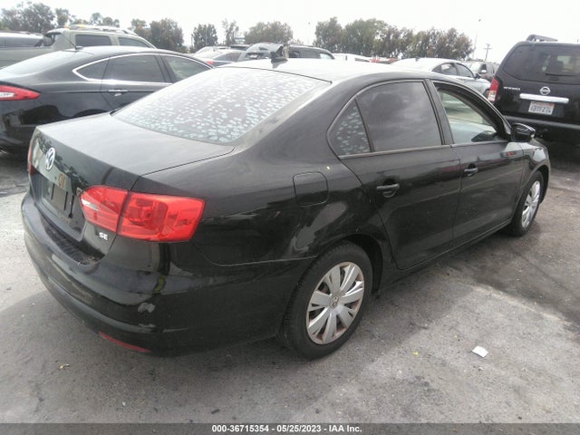 3VWD17AJ4EM220094 Volkswagen Jetta Sedan Se