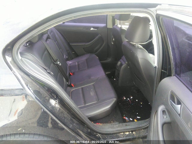 3VWD17AJ4EM220094 Volkswagen Jetta Sedan Se