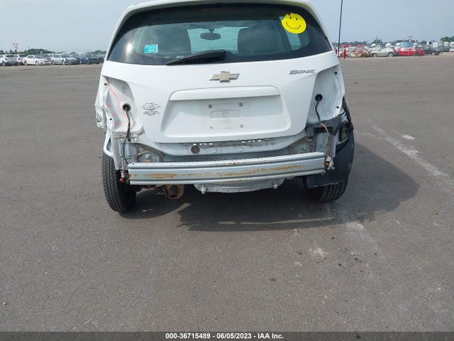 Chevrolet SONIC LS 2015 1G1JA6SH5F4120281 Image 6