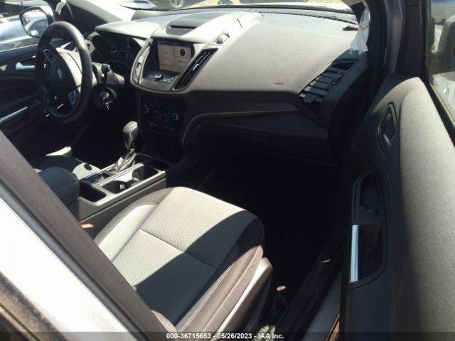 1FMCU9GD0JUA86592 Ford ESCAPE SE