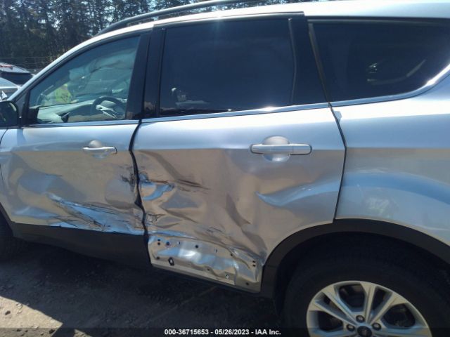 1FMCU9GD0JUA86592 Ford ESCAPE SE