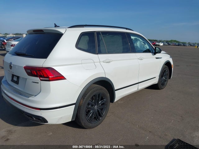 3VV8B7AX0NM071268 Volkswagen Tiguan Se R-line Black