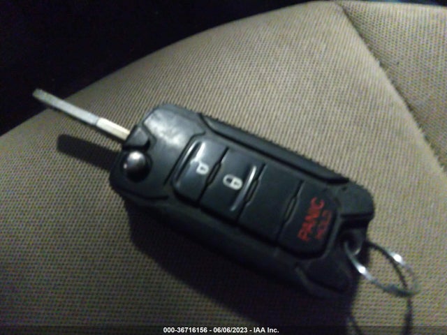 ZACCJAAT1FPB25844 Jeep Renegade Sport