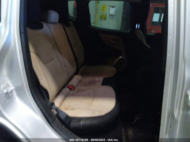 ZACCJAAT1FPB25844 Jeep Renegade Sport