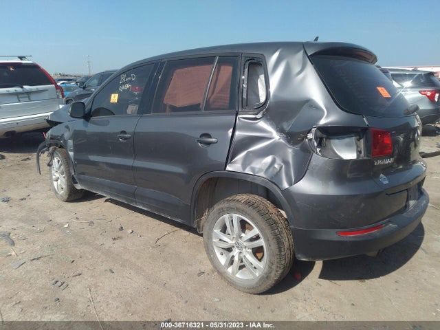 Volkswagen TIGUAN S 2014 WVGAV3AX0EW621189 Image 3