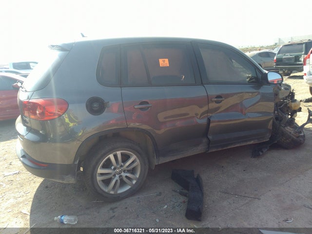 Volkswagen TIGUAN S 2014 WVGAV3AX0EW621189 Image 4