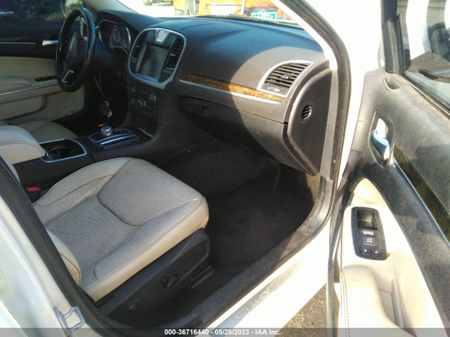 2C3CCAEG3GH128338 Chrysler 300