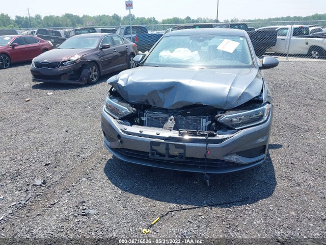 3VWE57BU2MM008438 Volkswagen JETTA SEL