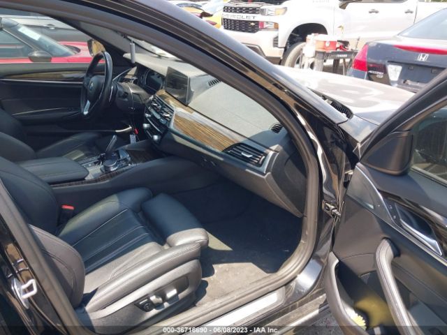 WBAJA9C54JB249157 BMW 5 Series 530e Iperformance