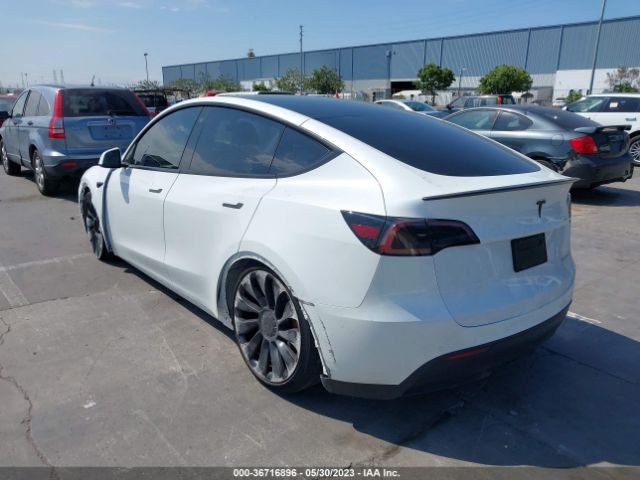7SAYGDEF7NF489494 Tesla Model Y Performance