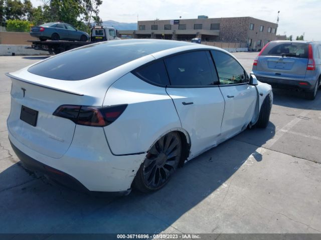 7SAYGDEF7NF489494 Tesla Model Y Performance
