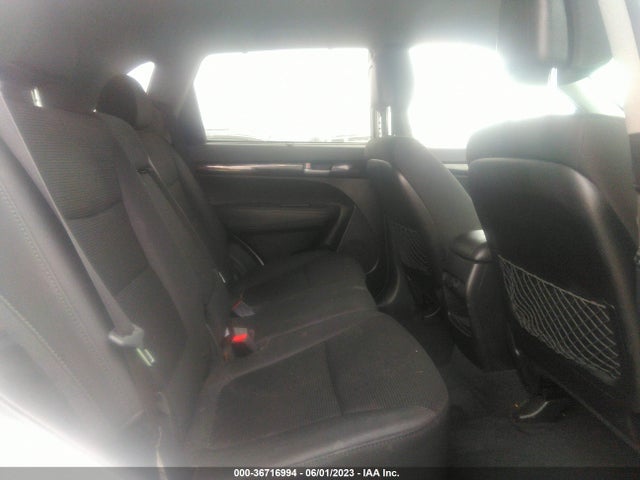 2015 KIA SORENTO LX VIN: 5XYKT4A62FG644886