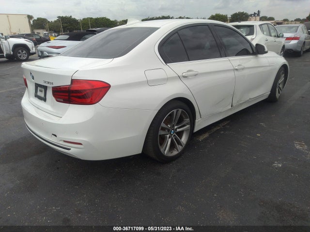 BMW 3 Series 330i 2018 WBA8B9G58JNU97822 Image 4