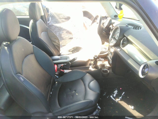 2008 MINI COOPER S CLUBMAN WMWMM33588TP71585 Photo 4