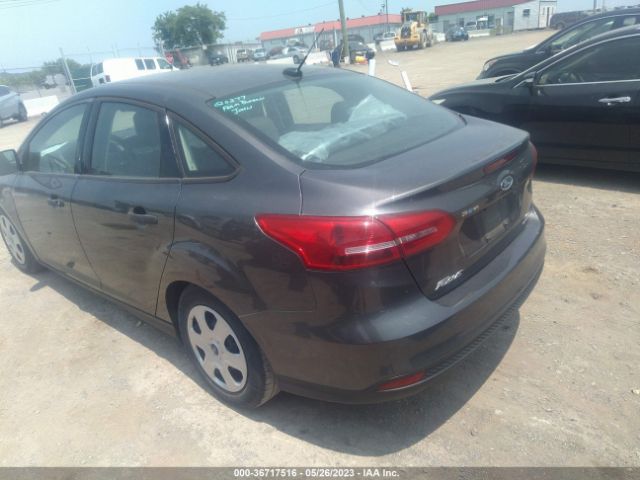 1FADP3E28GL313613 Ford FOCUS S