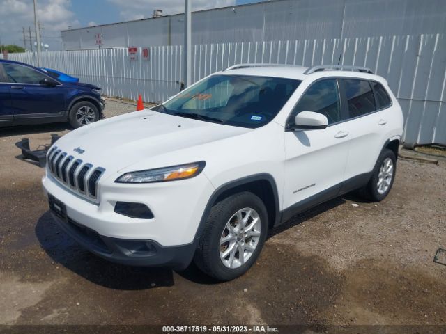 1C4PJLCB3HW666837 Jeep Cherokee Latitude