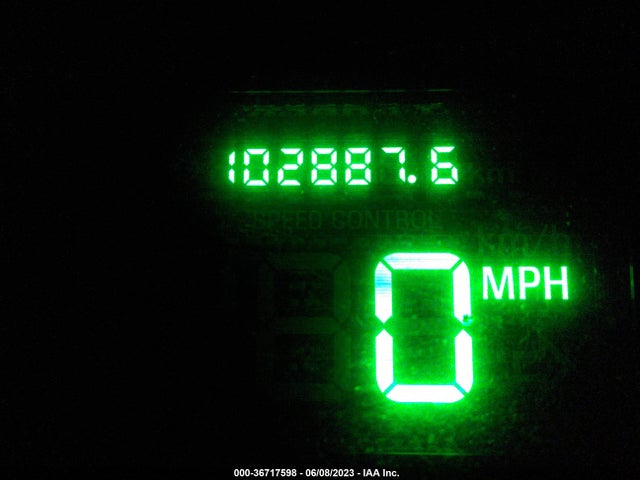 2002 MERCURY GRAND MARQUIS LSE VIN: 2MEFM75W92X619459