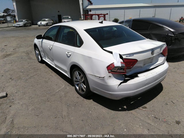 1VWAT7A34EC092763 Volkswagen Passat Wolfsburg Ed