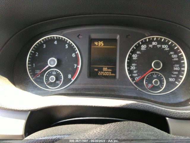 1VWAT7A34EC092763 Volkswagen Passat Wolfsburg Ed