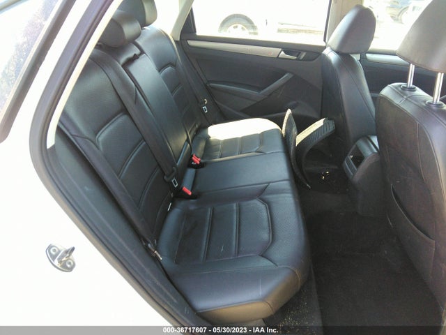 1VWAT7A34EC092763 Volkswagen Passat Wolfsburg Ed