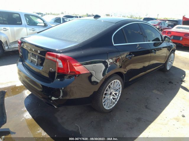 YV149MFM9G2395104 Volvo S60 T6 Drive-e Platinum