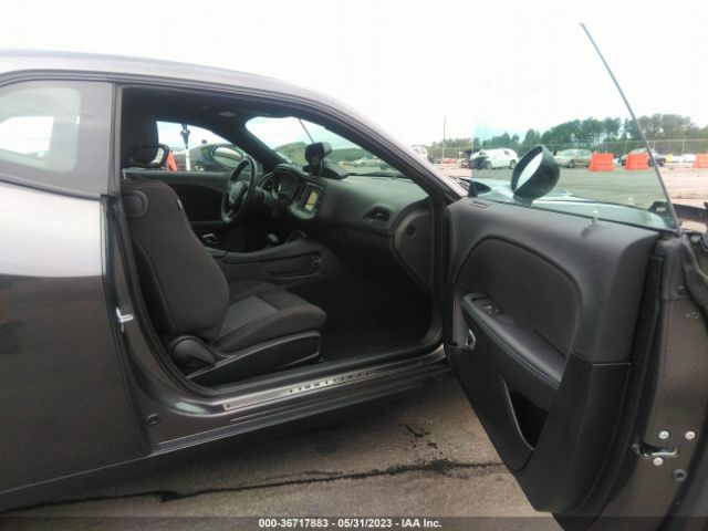 2C3CDZAG1NH128174 Dodge Challenger Sxt