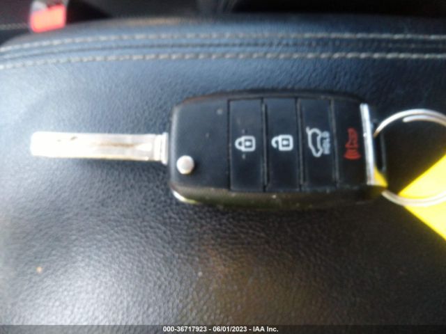 KNDPM3AC2J7454725 KIA Sportage Lx