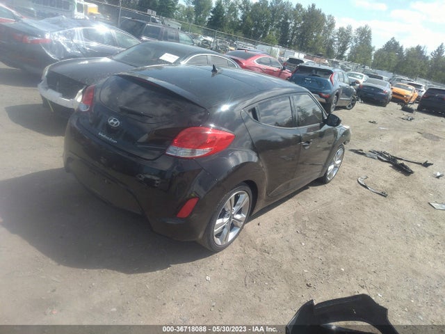 Hyundai VELOSTER 2016 KMHTC6AD5GU286421 Image 4