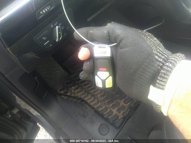 WA1LAAF75HD002703 Audi Q7 Premium Plus