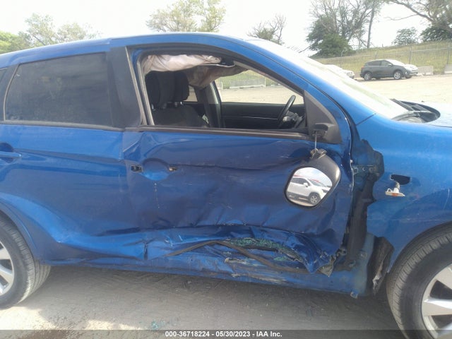 4A4AR3AU2FE015603 Mitsubishi Outlander Sport Es