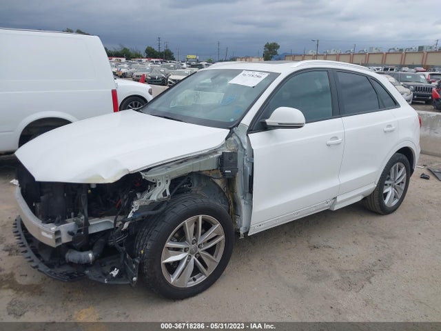 WA1BCCFS0JR029824 Audi Q3 Premium/sport Premium