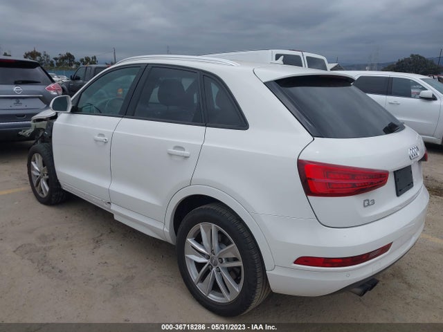 WA1BCCFS0JR029824 Audi Q3 Premium/sport Premium