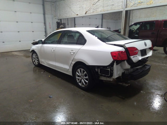 3VWB17AJ0EM383204 Volkswagen Jetta Sedan Se W/connectivity