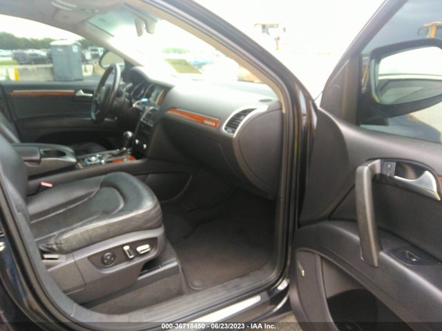 2011 AUDI Q7 3.0T S LINE VIN: WA1DGAFE6BD005666