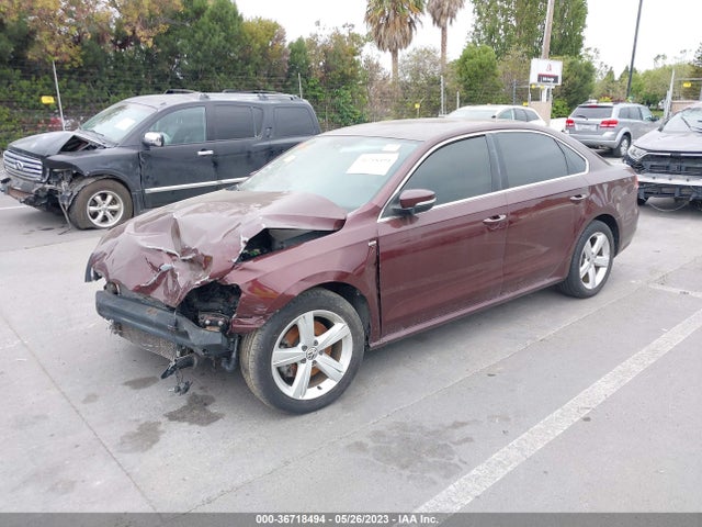 1VWAT7A32EC044419 Volkswagen Passat Wolfsburg Ed