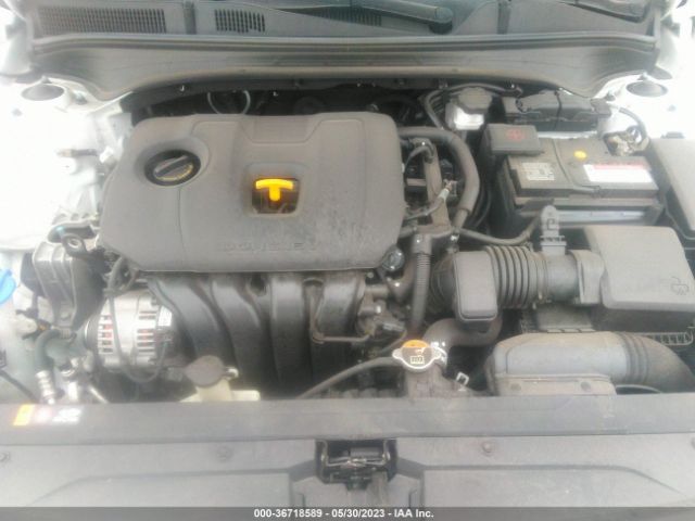 3KPF24ADXKE083752 KIA Forte Lxs
