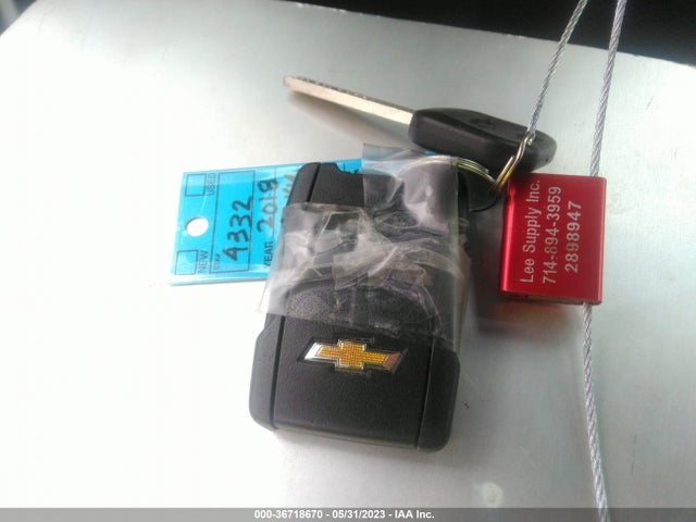 Chevrolet Tahoe Lt 2018 1GNSCBKC1JR394468 Image 3